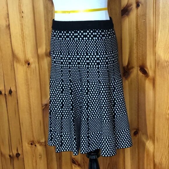 Grace Elements Black/White Diamond Patterned Skirt - Picture 1 of 7